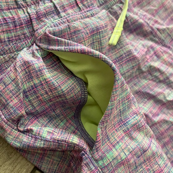 Ivivva lululemon girls pink green purple shorts with lining size 12 - Picture 3 of 5